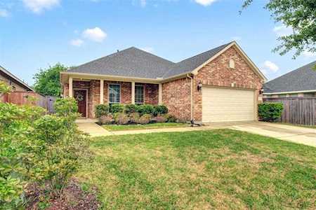 14615 Bending Maple Dr Houston, TX 77069