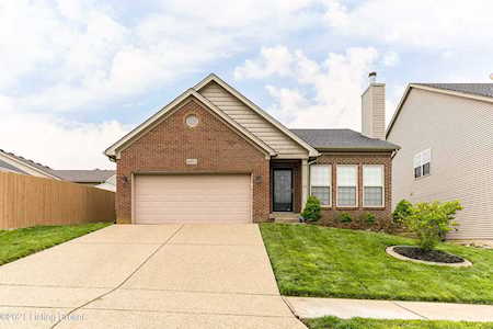 8803 Chetwood Trace Dr Louisville, KY 40291