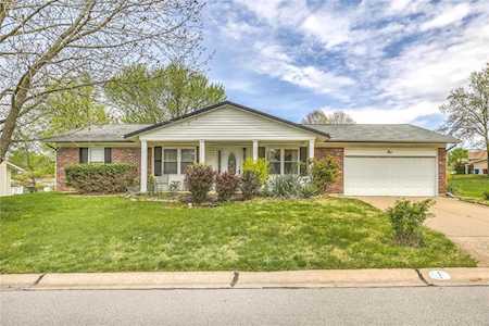 1 Heather Valley Circle St Peters, MO 63376