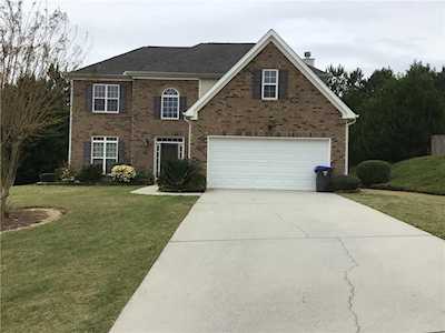 806 Bradley Circle Loganville, GA 30052