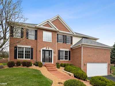 5215 Rita Ave Crystal Lake, IL 60014