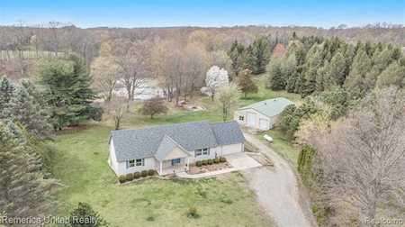 9842 Whitmore Lake Rd Green Oak Twp, MI 48116