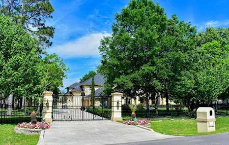28322 E Benders Landing Blvd Spring, TX 77386