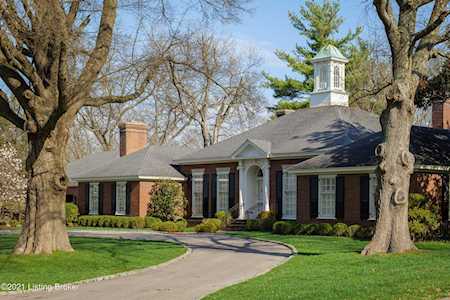 613 Club Ln Louisville, KY 40207