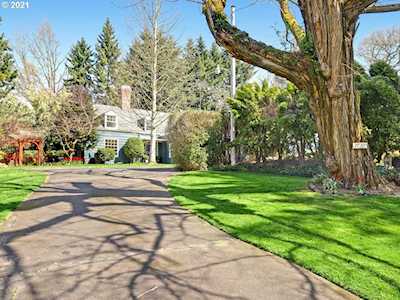 3737 SE Carlton St Portland, OR 97202