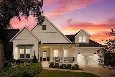 379 Hazy Hills LOOP Dripping Springs, TX 78620