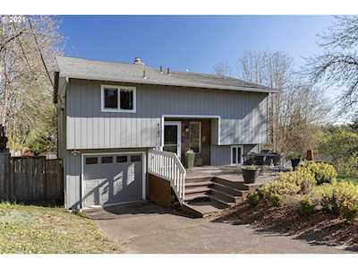 4103 SW Alfred St Portland, OR 97219