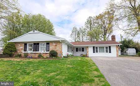 2627 Kennison Ln Bowie, MD 20715
