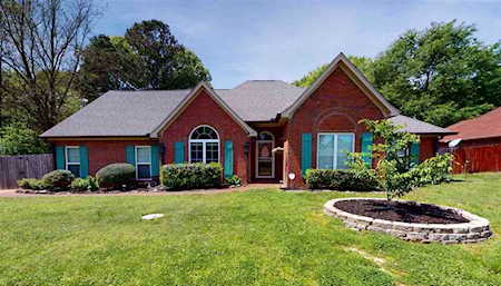 231 Bradford Ridge Cv Collierville, TN 38017
