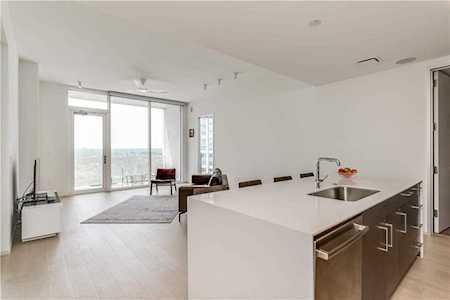 301 West Ave #1707 Austin, TX 78701