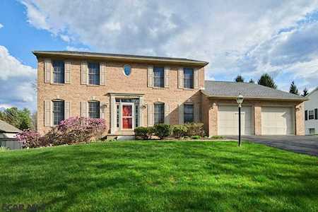 1712 Cambridge Drive State College, PA 16803