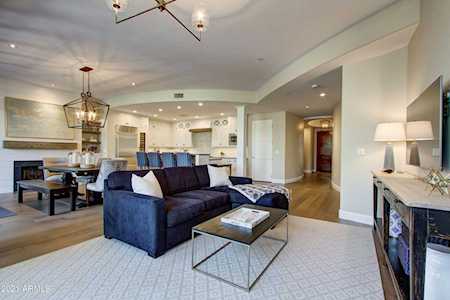 8 E Biltmore Estate #113 Phoenix, AZ 85016
