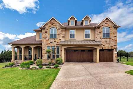 159 Tanager CIR Austin, TX 78737