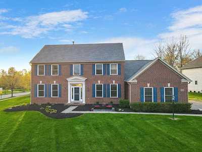 2555 Kemperwood Drive Blacklick, OH 43004