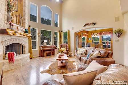 13925 Tobiano Trail Helotes, TX 78023