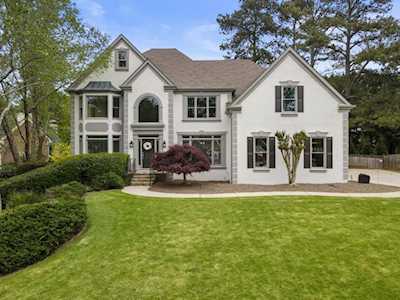 585 Croydon Ln Alpharetta, GA 30022