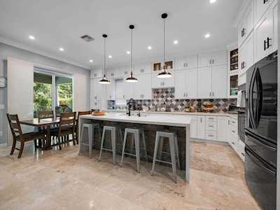 6472 Marbletree Lane Lake Worth, FL 33467