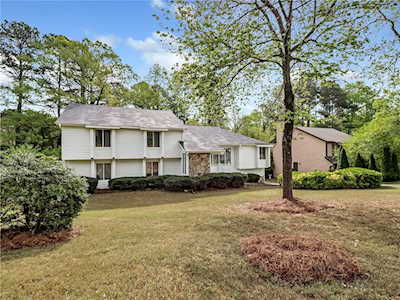 9 Ashton Woods Drive Marietta, GA 30068
