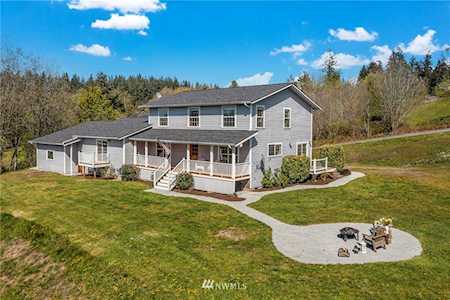 697 Majestic View Ln Camano Island, WA 98282