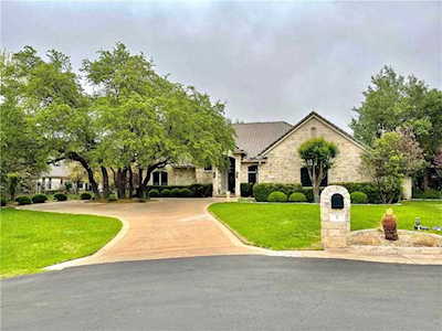 5 Mayleaf CV The Hills, TX 78738