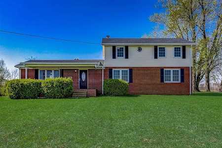 555 White Rd Portland, TN 37148