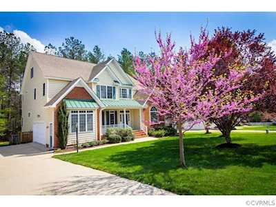 8513 Hampton Crossing Place Chesterfield, VA 23832