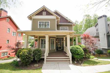 1767 Streamview Dr SE Atlanta, GA 30316