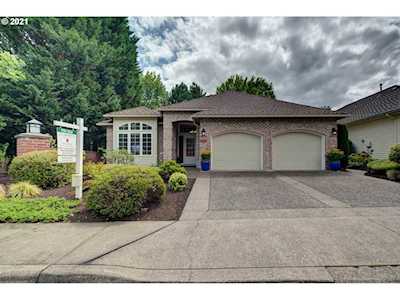 15568 NW Saint Andrews Dr Portland, OR 97229