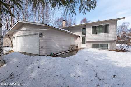 3541 Amber Bay Loop Anchorage, AK 99515