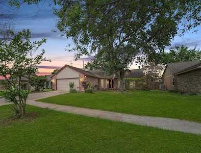 16942 Jenikay St Houston, TX 77084