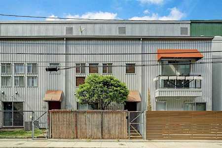 906 Ruthven St Houston, TX 77019