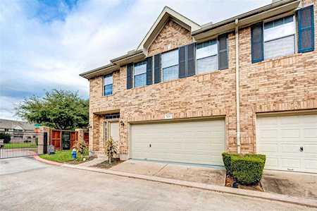 7438 Hollister Spring Houston, TX 77040