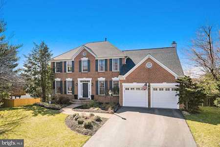 5213 Hillmont Ct Ellicott City, MD 21043