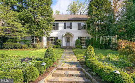 4511 Cathedral Ave NW Washington, DC 20016