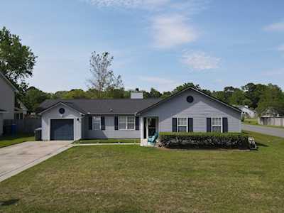 8573 S Waccamaw Ct North Charleston, SC 29406