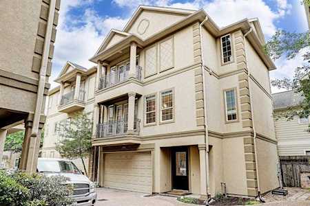 1326 Birdsall St Houston, TX 77007