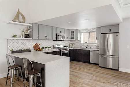 2704 Carnegie Lane #B Redondo Beach, CA 90278
