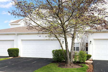 22 S Barton Trl Batavia, IL 60510