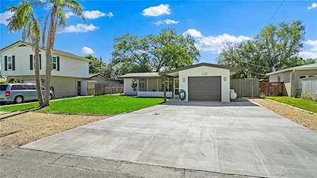 10398 Valencia Rd Seminole, FL 33772