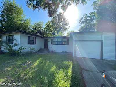 4020 Barmer Dr Jacksonville, FL 32210