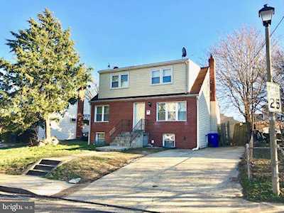2446 Kenwood St Arlington, VA 22206