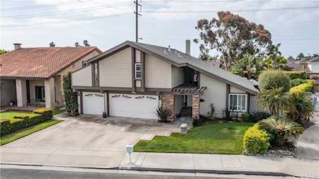 8352 Clarkdale Drive Huntington Beach, CA 92646