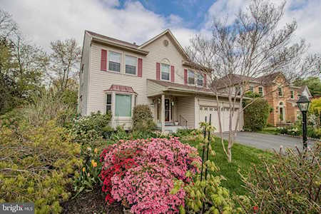 13610 Brockmeyer Ct Chantilly, VA 20151