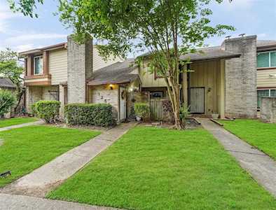12568 Newbrook Dr Houston, TX 77072