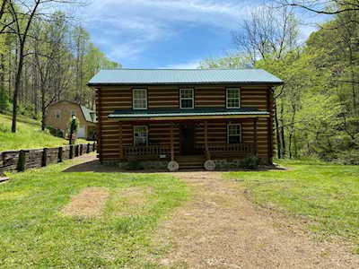 398 Coopers Creek Ln Lynchburg, TN 37352