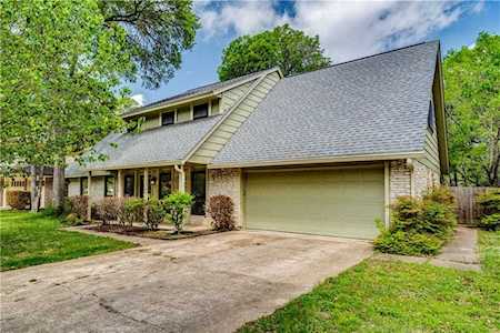 10504 Timbercrest LN Austin, TX 78750