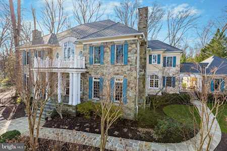 6501 Curry Manor Ct Bethesda, MD 20817