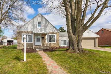 818 Belton St Garden City, MI 48135