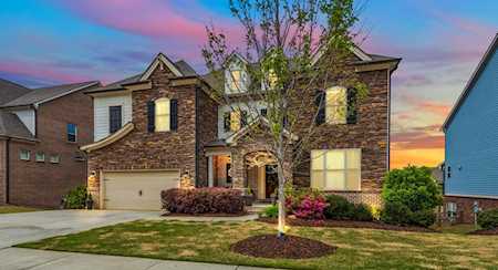 1691 Ashbury Park Dr Hoschton, GA 30548