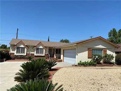 10433 Monogram Avenue Granada Hills, CA 91344